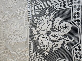 Colcha de algodón blanca con encaje