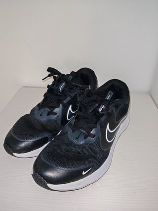 Zapatillas Nike Running Negras