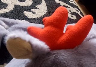 Gorro peluche reno gris con orejeras