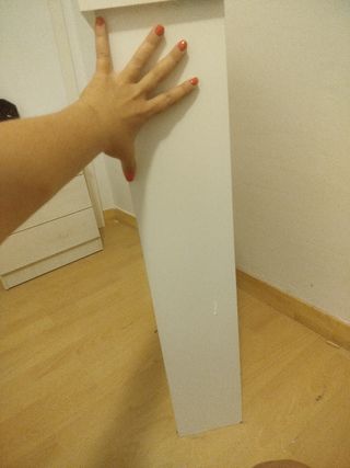 Mueble de baño de madera blanco