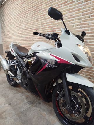Suzuki GSX650F