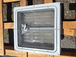 Claraboia Dometic Autocaravana TP-40