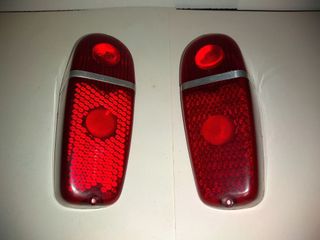 Lote 2 tulipas traseras SEAT 600 rojas