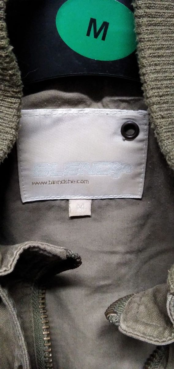 Chaqueta corta beige talla M