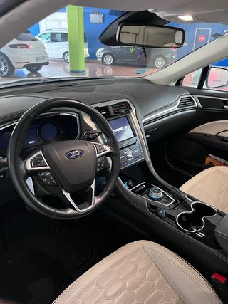 Ford Mondeo Vignale 2020