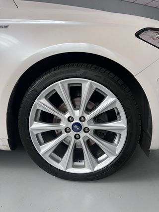 Ford Mondeo Vignale 2020