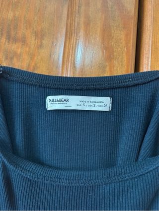 Vestido negro tirantes Pull and Bear