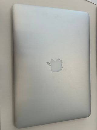 MacBook Air 2017 Plata + Cargador y Caja original.