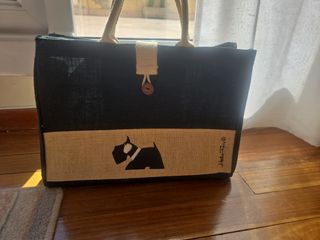 Bolso de rafia con perro