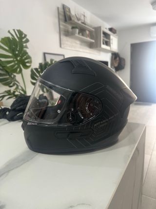 Casco MT KRE Negro nuevo, con Visor Oscuro talla S