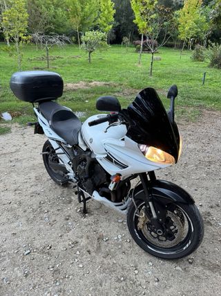 Yamaha FZ6 S1 Moto 600cc