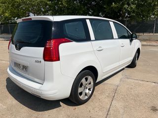 Peugeot 5008 2016