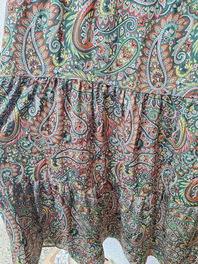 Vestido Estampado Paisley.