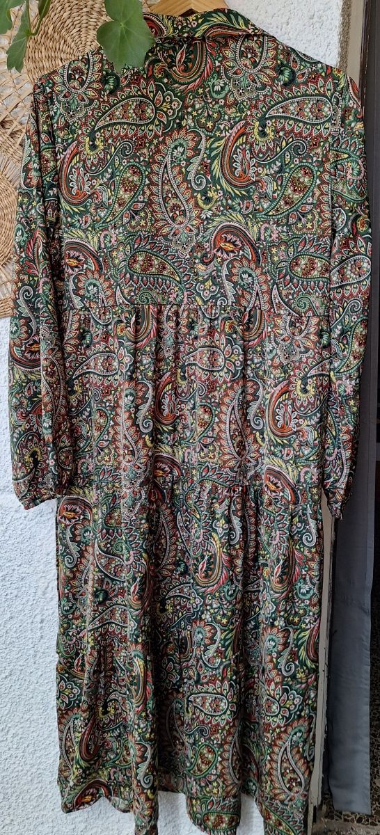 Vestido Estampado Paisley.