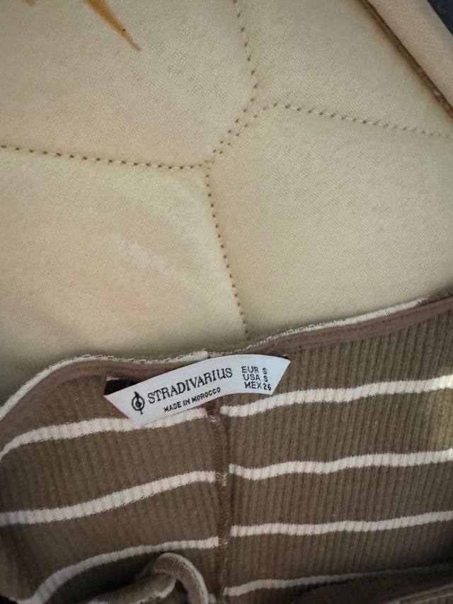 Vestido verde Stradivarius