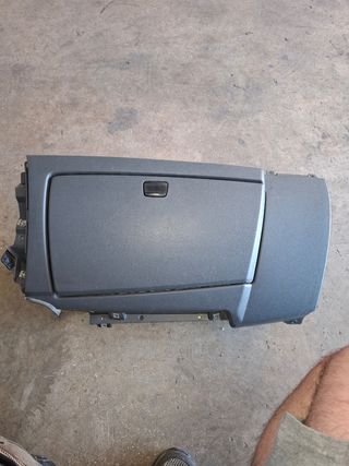 Guantera BMW Serie 1 E87