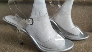 Zapatos de tacón plateados para mujer