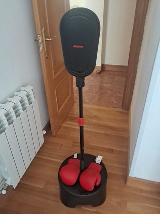 Punching ball de boxeo con guantes (infantil)