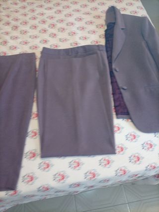 Conjunto falda y pantalón morado + chaqueta
