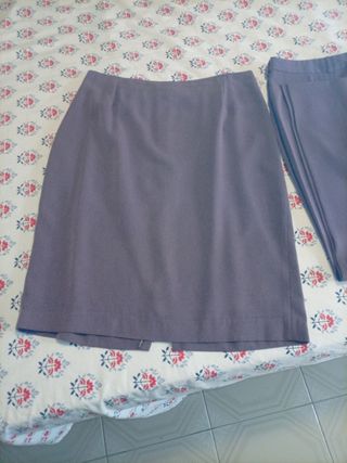 Conjunto falda y pantalón morado + chaqueta