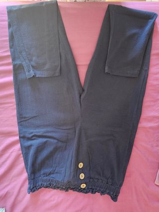 Pantalón ancho azul con botones