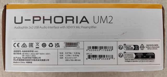 Interfaz de Audio Behringer U-Phoria UM2