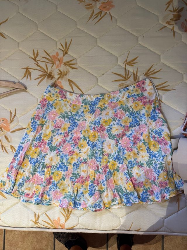 Falda pantalón Stradivarius floral
