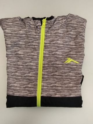 Sudadera Tenth con capucha y cremallera