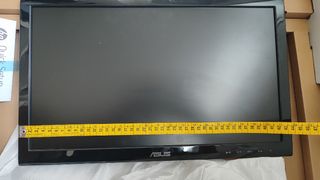 Pantalla Asus Plana 28x45cm
Solo VGA no tiene HDMI
