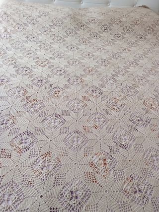 Copriletto matrimoniale beige