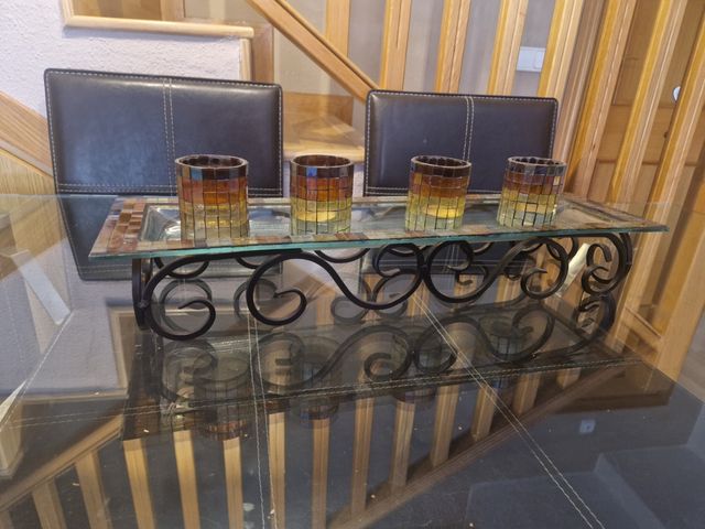 Centro de mesa con portavelas de cristal