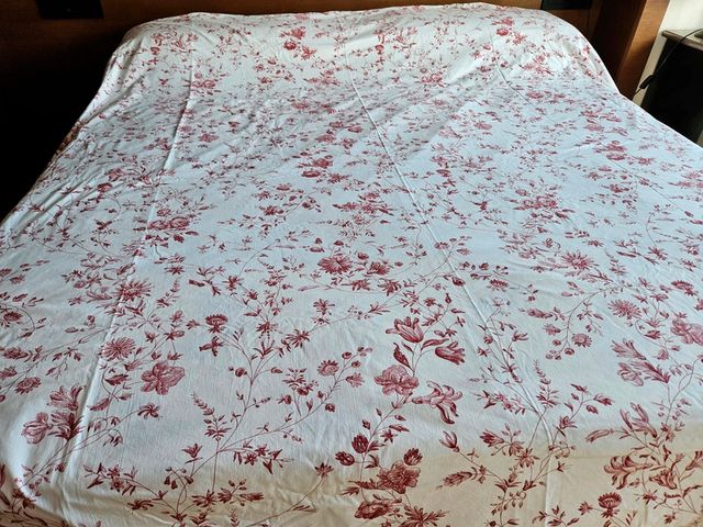 Funda Nórdica Estampada Flores Rojas