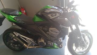 Kawasaki Z800e Verde y Negra
