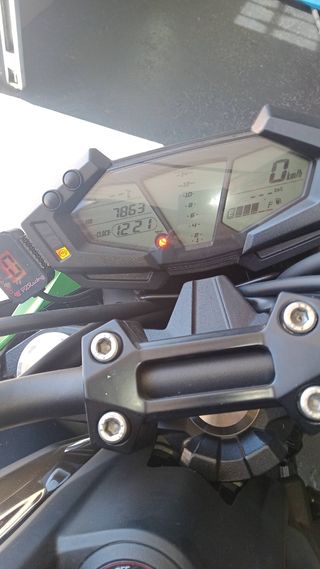 Kawasaki Z800e Verde y Negra