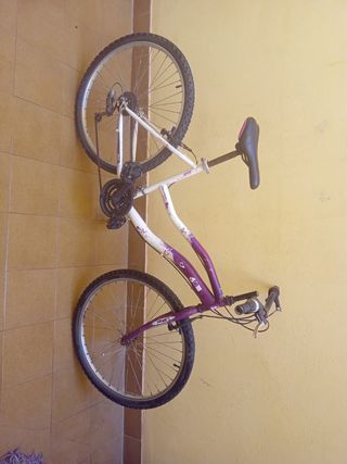Bicicleta de montaña para mujer