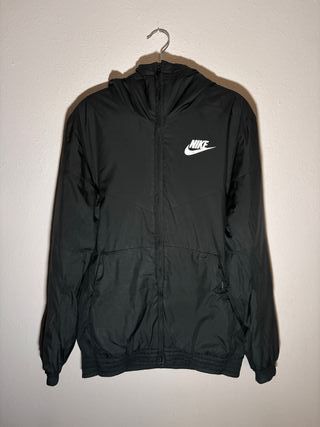 Chaqueta Nike Vintage Negra con Capucha