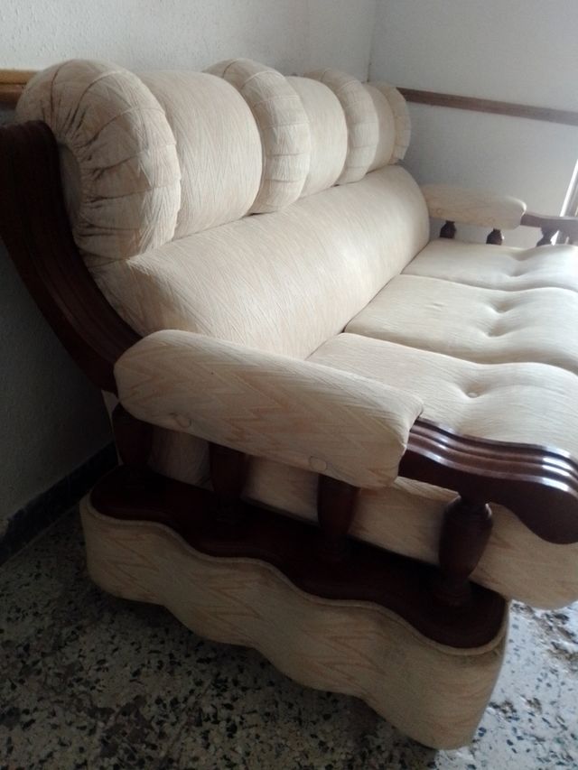 Tresillo sofá y sillones beige