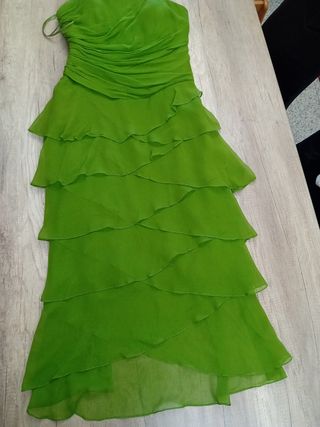 Vestido verde de fiesta midi. Usado solo una vez. 