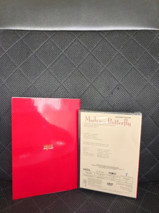 Libro y DVD Madama Butterfly Ópera
