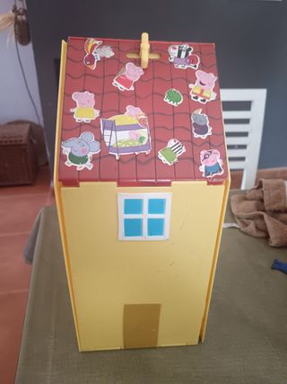 Casa Peppa Pig con muñecos y accesorios