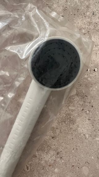 Ducha blanca de plástico