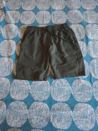 Pantalones cortos Panthala verde oliva