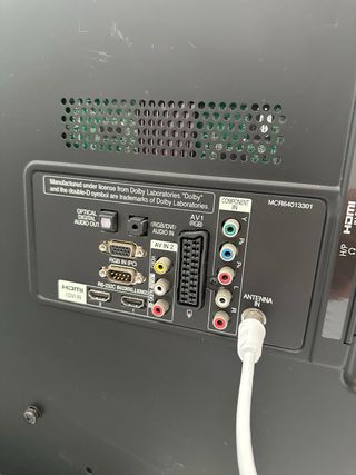 Televisión LG 42" Negra.