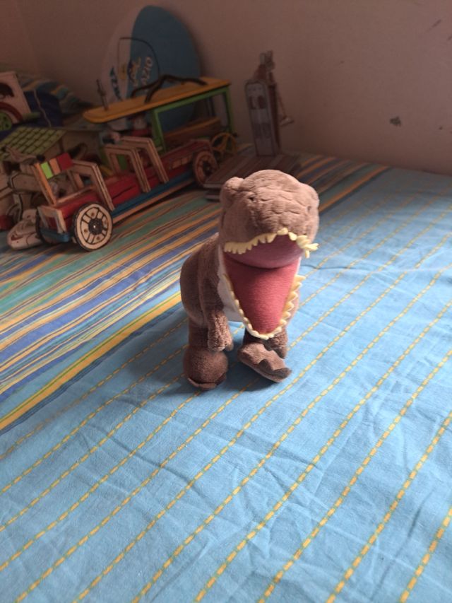 Peluche Jurassic World