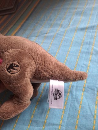 Peluche Jurassic World