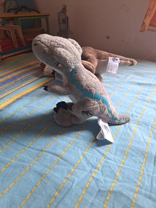 Peluche Jurassic World