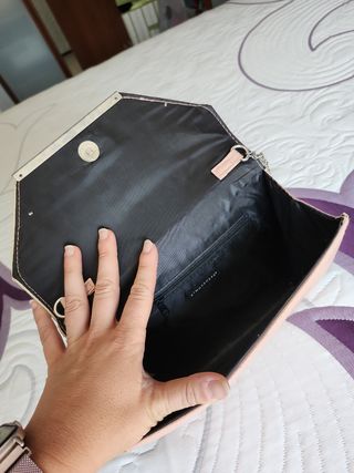 Bolso de mano beige y rosa