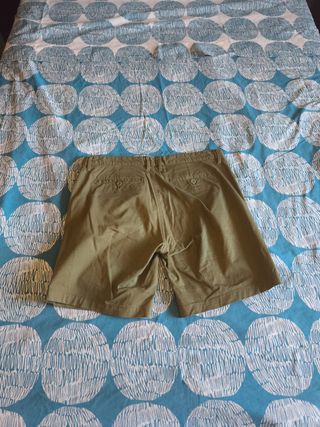 Pantalones cortos verdes