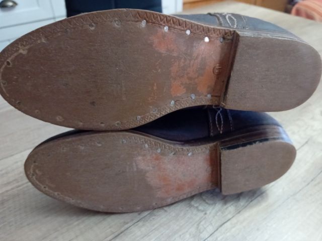 Botas camperas unisex cuero.