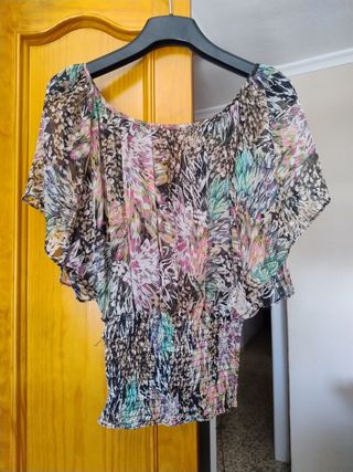 Conjunto Camisa y Falda Corta Multicolor